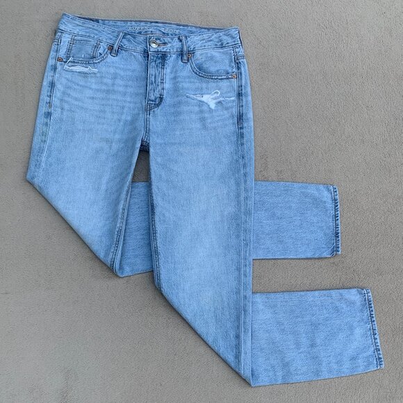 American Eagle Outfitters Tomgirl Straight Leg Hidden Button-Up Fly Jeans - Picture 2 of 15